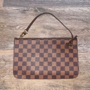 Small Louis Vuitton purse with chain. Brand new.